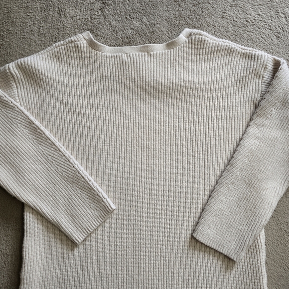 H Halston tunic sweater size small - Picture 9 of 13